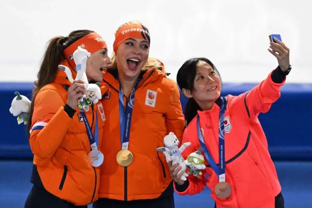 Het podium van de 1000 merer schaatsen op de Olympische Spelen in Milaan